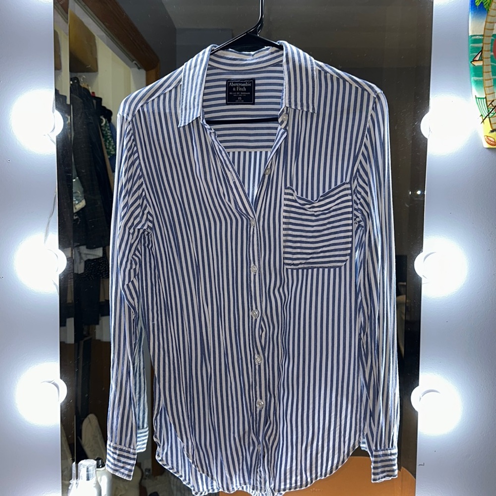 Abercrombie boyfriend fit button down striped blouse